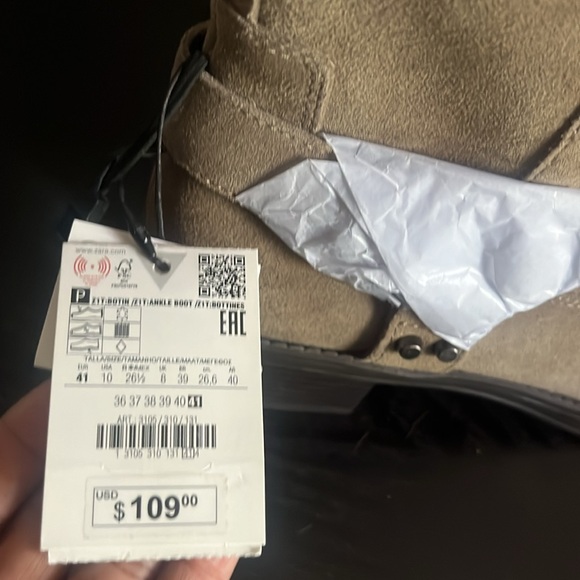 Zara New with Tags Suede Biker Ankle Boots size 10. Please look at pictures. - Picture 14 of 15